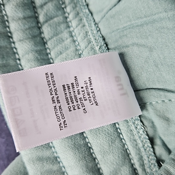 Aritzia TNA Airy Fleece Boyfriend Sweatpant Green XS - Picture 8 of 8